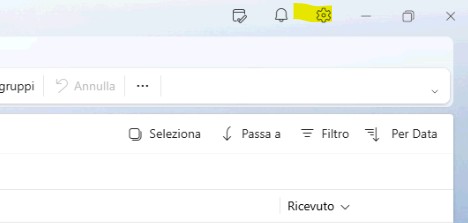 ingranaggio impostazioni posta outlook