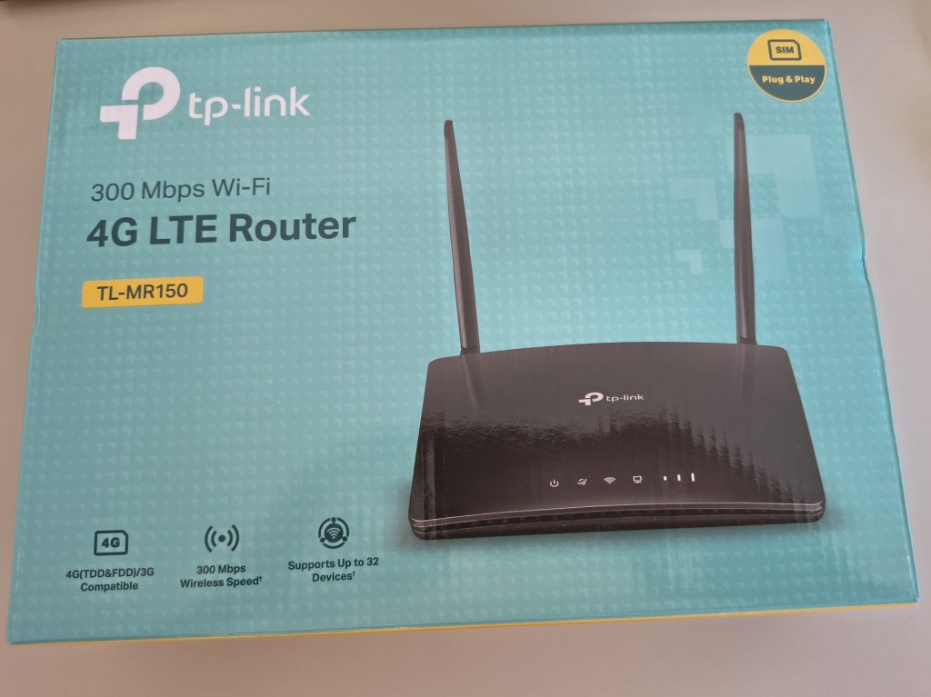 Scatola del router Wi-Fi 4G LTE TP-Link TL-MR150 con focus sulle caratteristiche principali